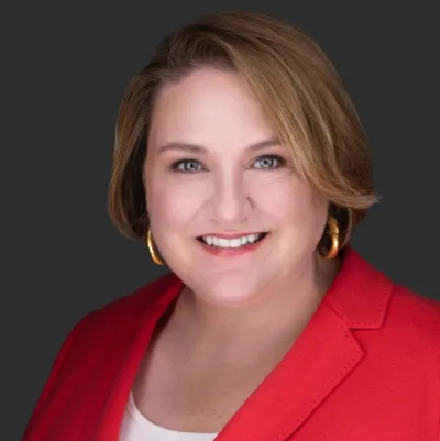 Photo of Amy Holcombe